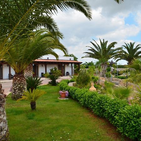 Relais La Giara Casa de hóspedes Manduria Exterior foto