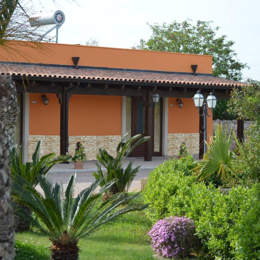 Relais La Giara Casa de hóspedes Manduria Exterior foto