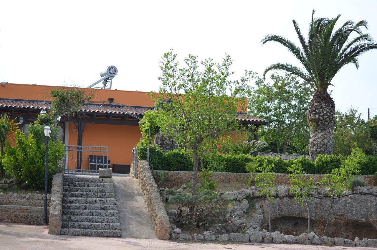 Relais La Giara Casa de hóspedes Manduria Exterior foto